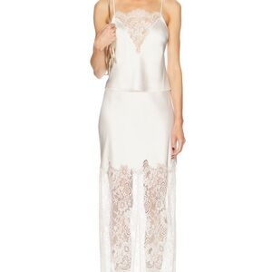 Loveshackfancy illene skirt & Constantia top
full set!!